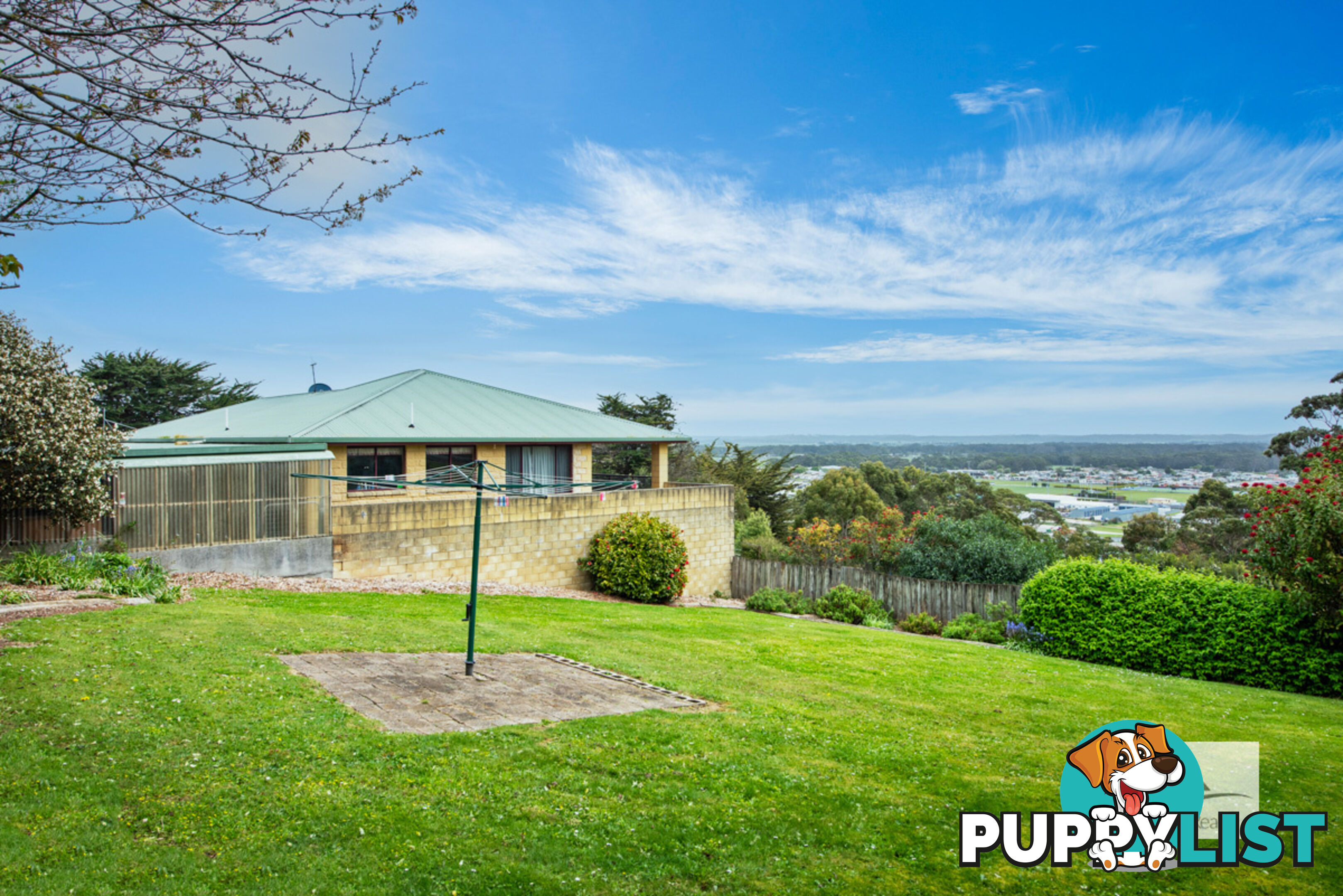 9 Upper Gibson Street SMITHTON TAS 7330