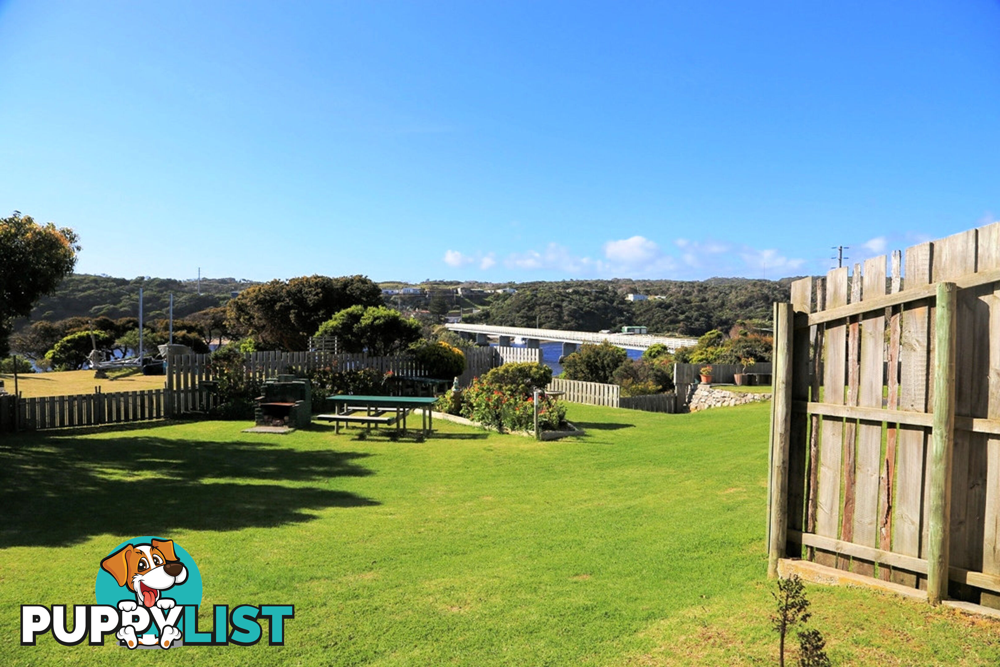 2 Gardiner Street ARTHUR RIVER TAS 7330