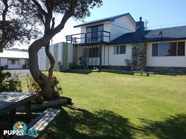 2 Gardiner Street ARTHUR RIVER TAS 7330