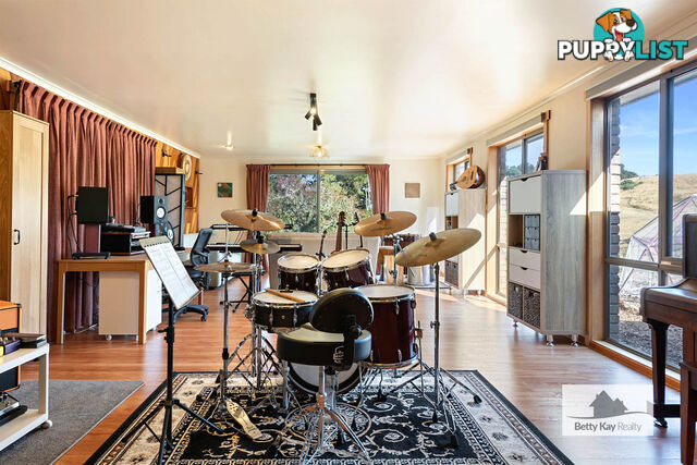 609 Mengha Road FOREST TAS 7330