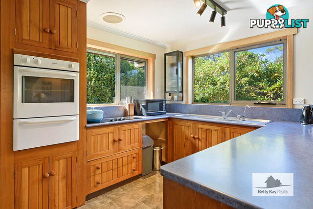 609 Mengha Road FOREST TAS 7330