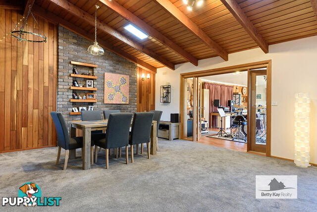 609 Mengha Road FOREST TAS 7330