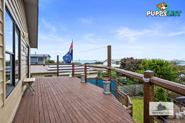 1 Shoobridge Street CRAYFISH CREEK TAS 7321