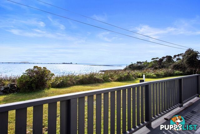 31 Charles Street CRAYFISH CREEK TAS 7321