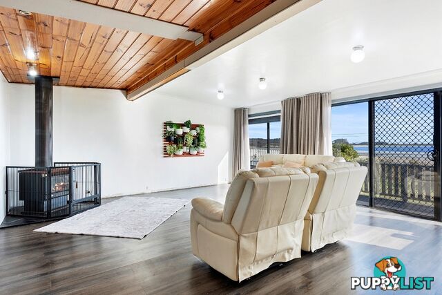 31 Charles Street CRAYFISH CREEK TAS 7321