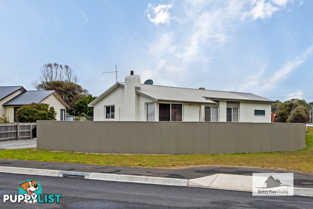 21 Brook Street SMITHTON TAS 7330