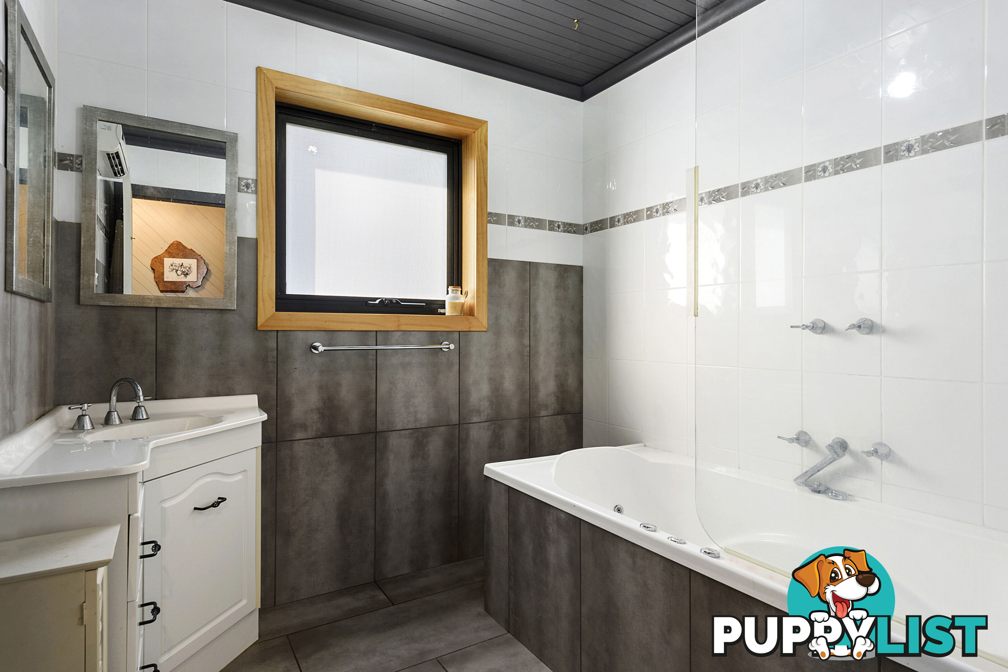 17 Murray Street SMITHTON TAS 7330
