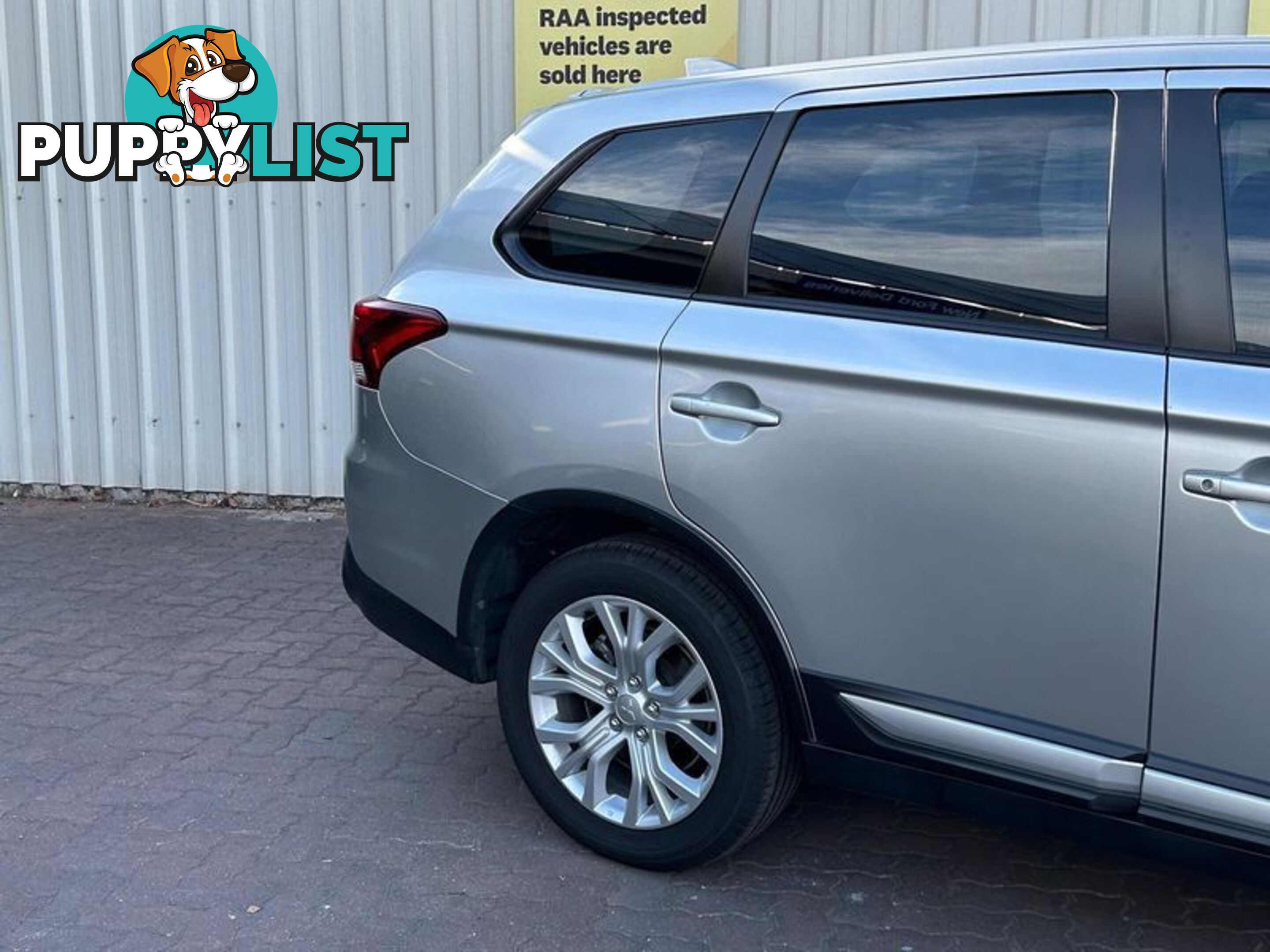 2020 Mitsubishi Outlander ES ZL SUV