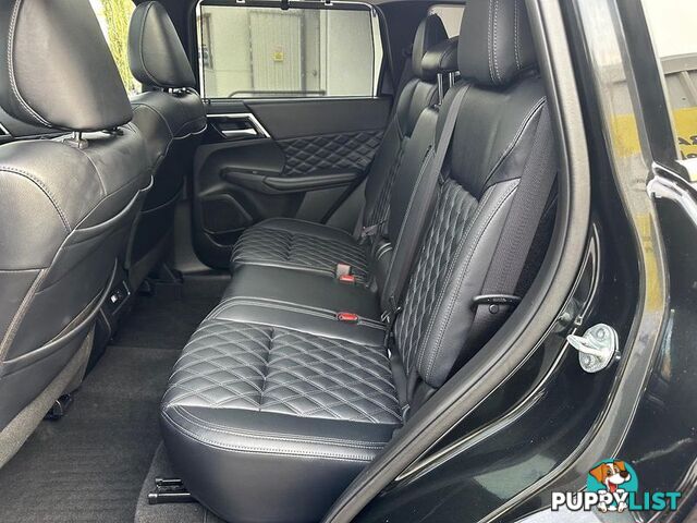 2024 Mitsubishi Outlander Exceed ZM SUV