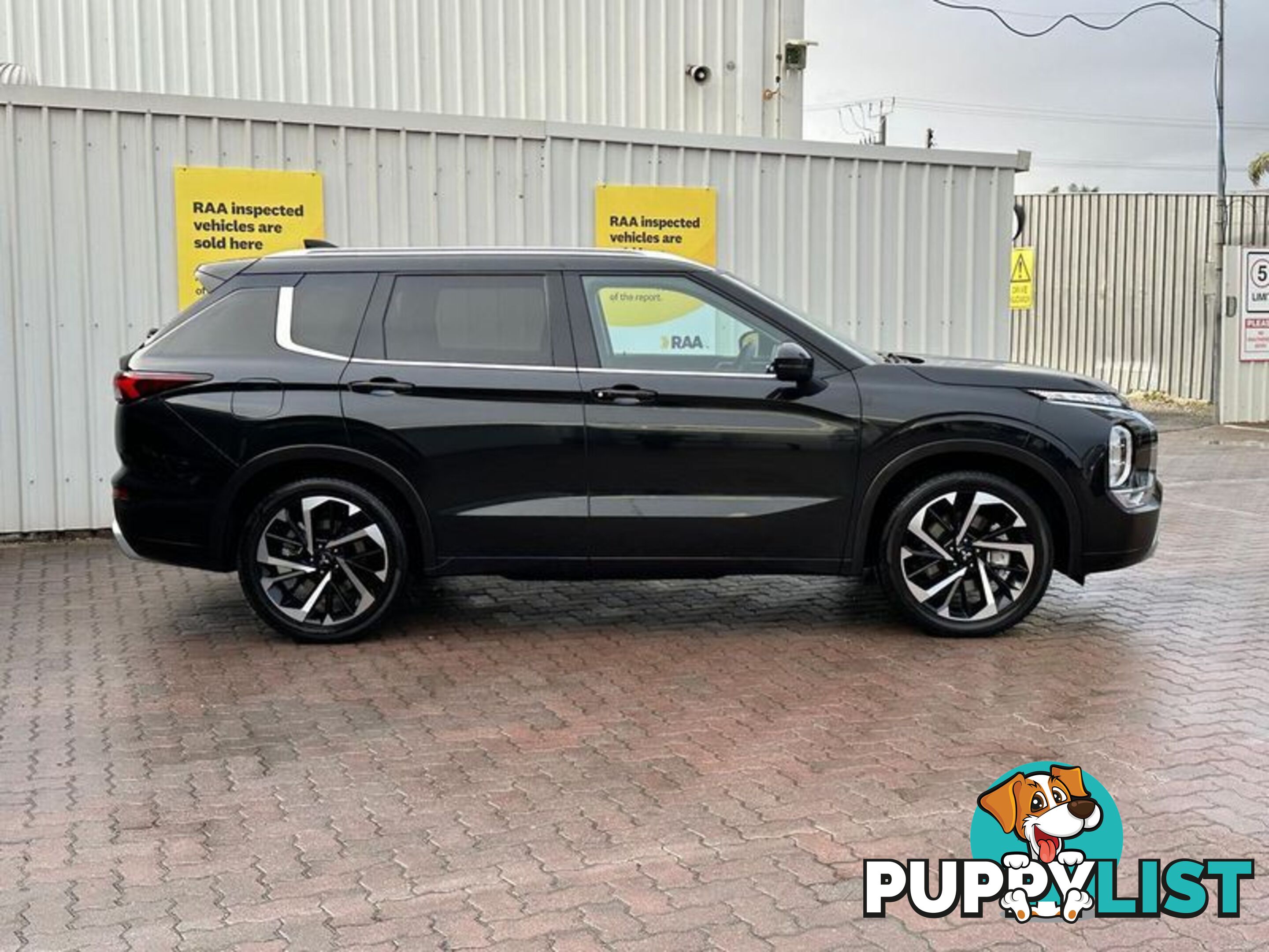 2024 Mitsubishi Outlander Exceed ZM SUV