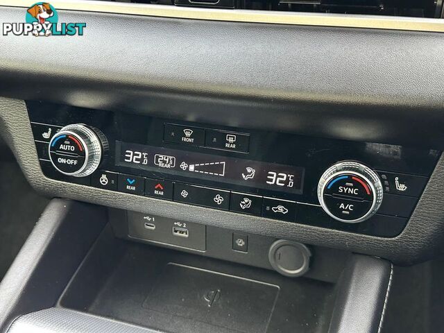 2024 Mitsubishi Outlander Exceed ZM SUV