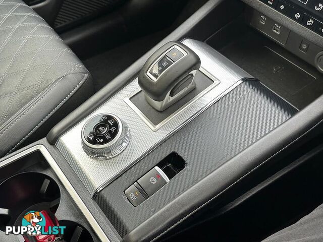 2024 Mitsubishi Outlander Exceed ZM SUV