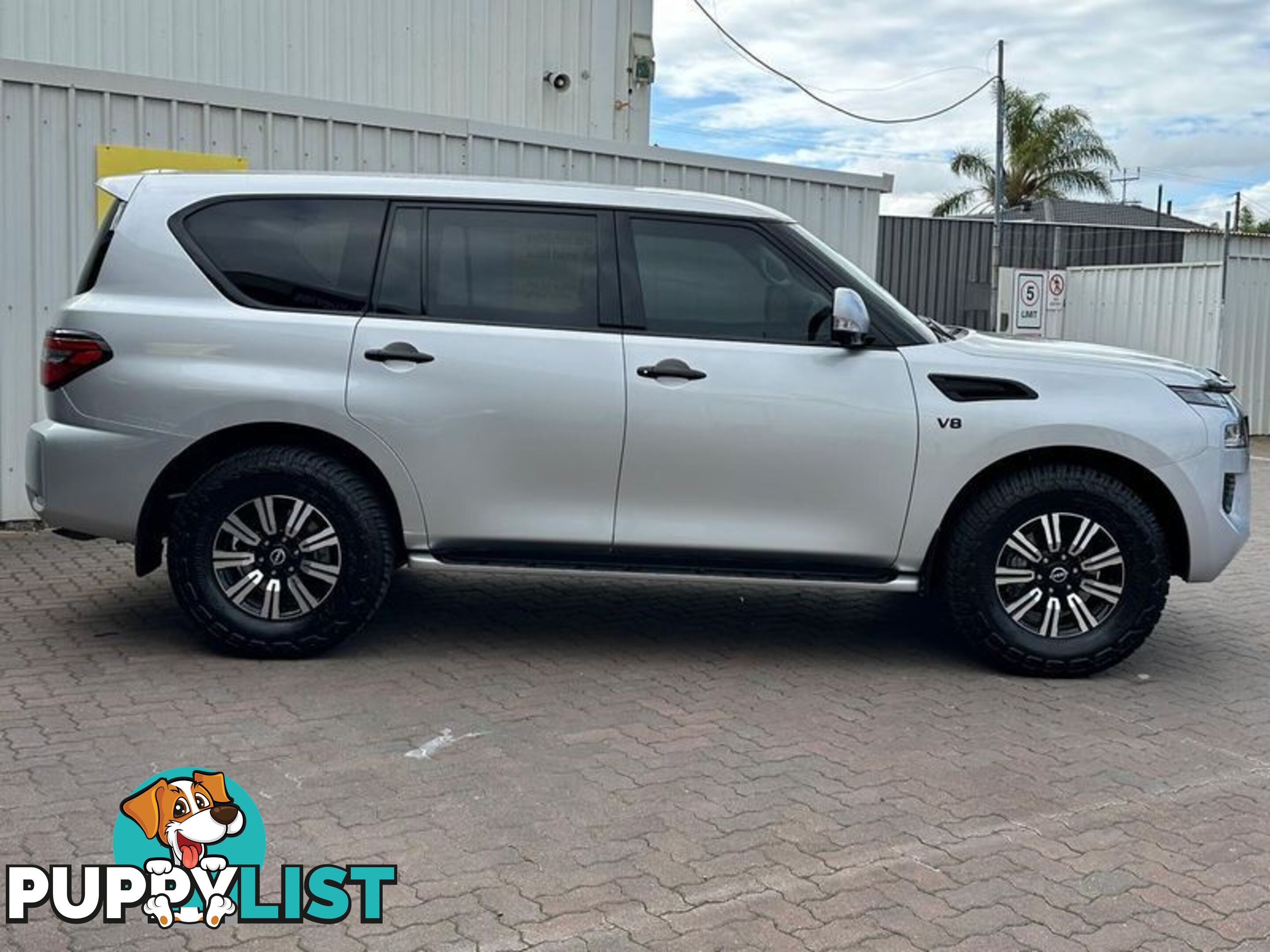 2023 Nissan Patrol Ti Y62 SUV