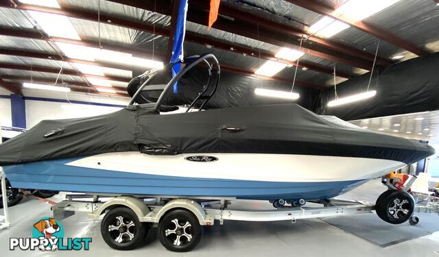 Sea Ray SPX230