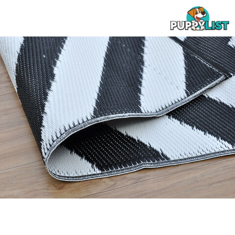 CHEVRON Rug Black & White 120x180cm