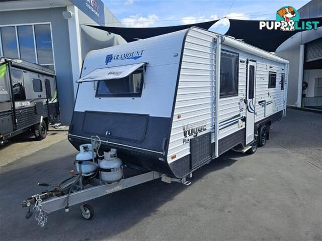 2016 PARAMOUNT VOGUE CARAVAN VOGUE