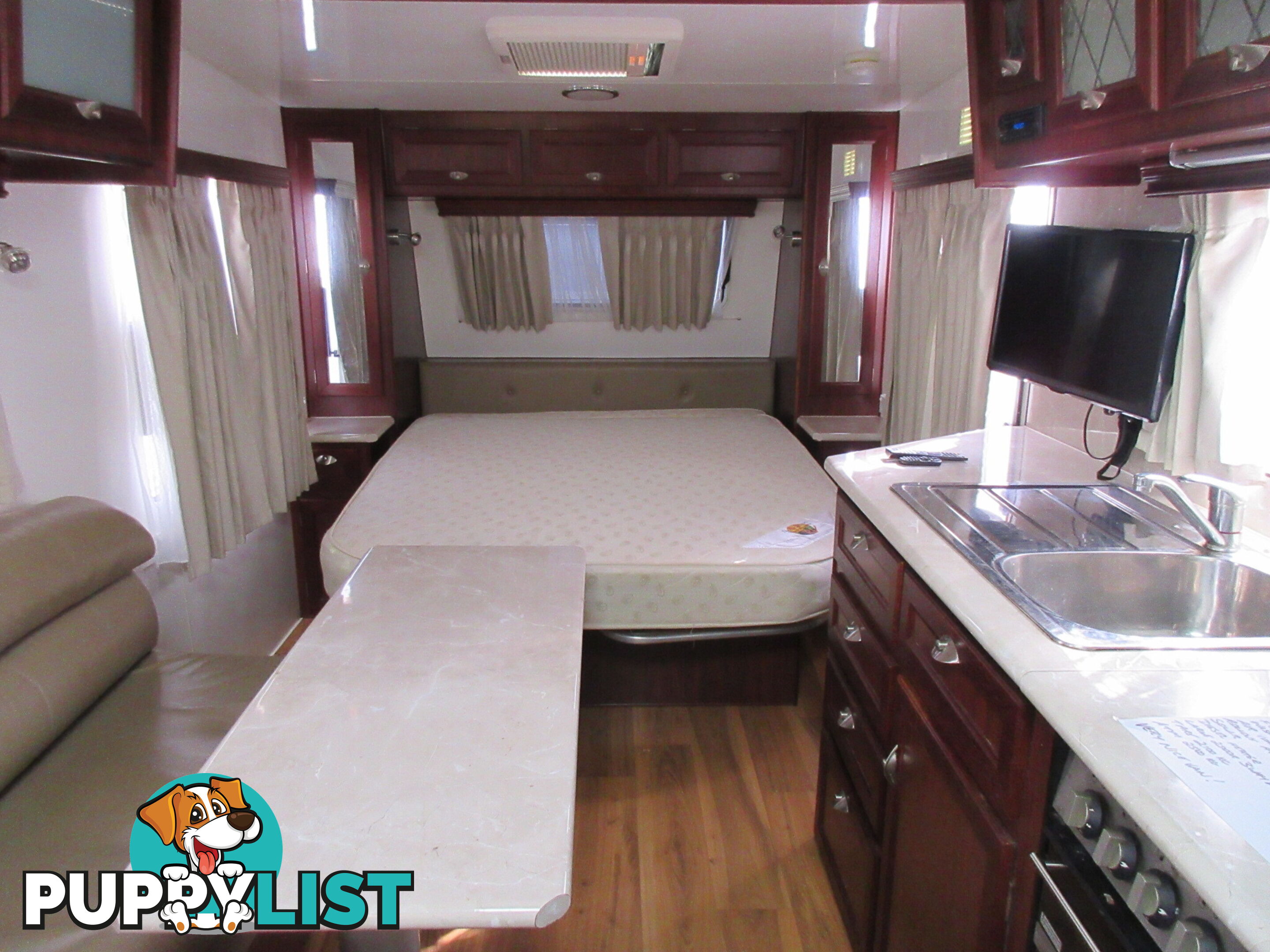2012 Vacationer HOLIDAY