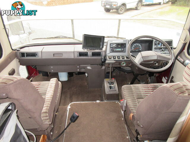 TOYOTA COASTER SUPER LOUNGE.