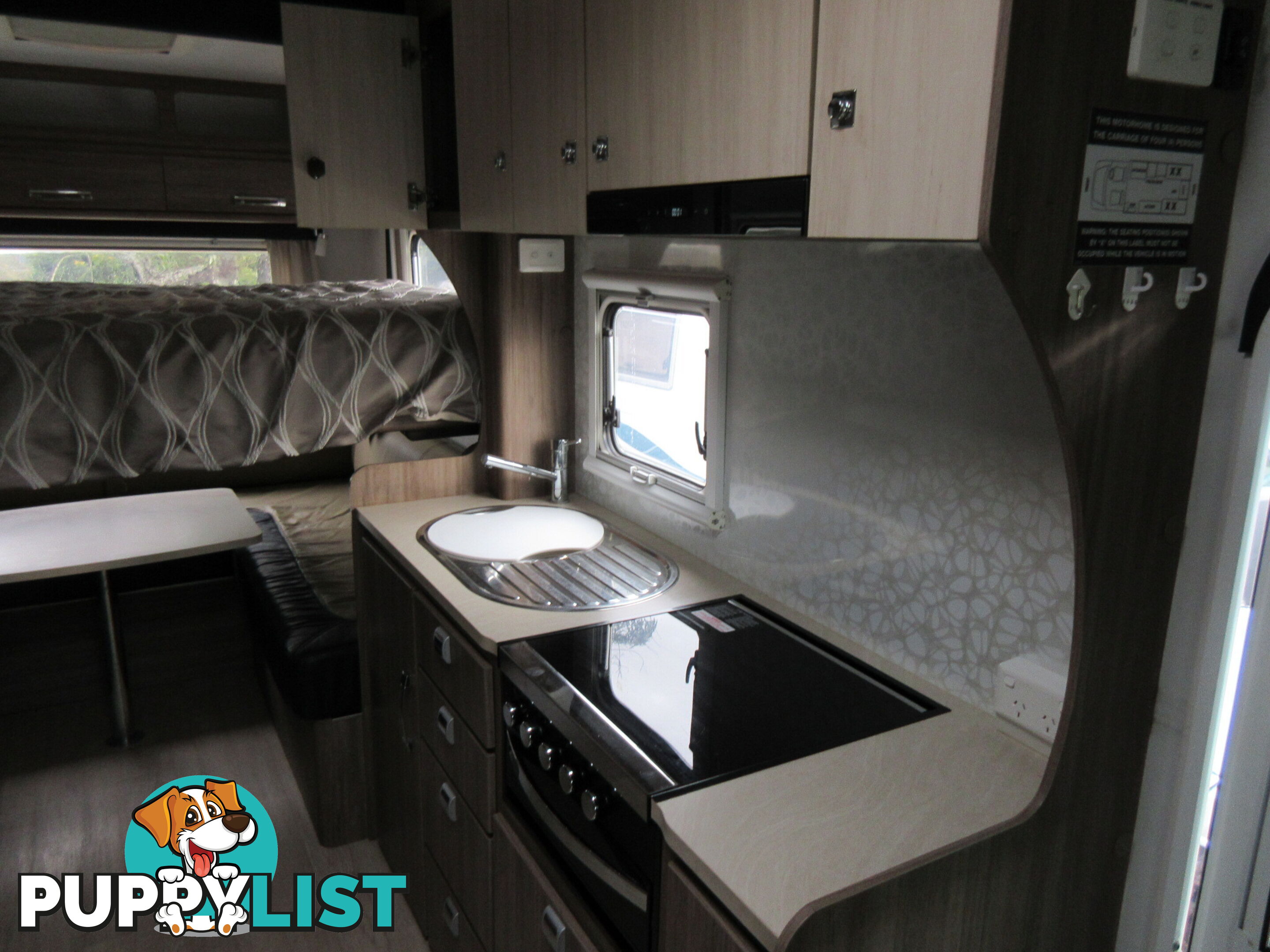 JAYCO CONQUEST MOTORHOME.