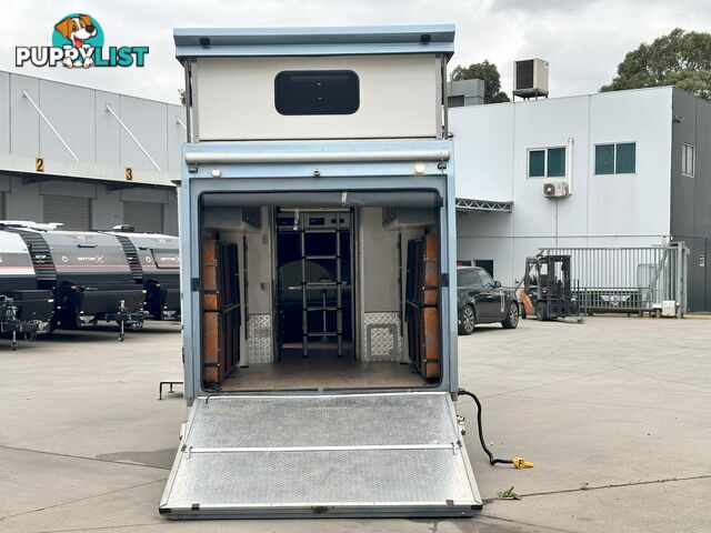 2013 CARIA TOY HAULER 23' 