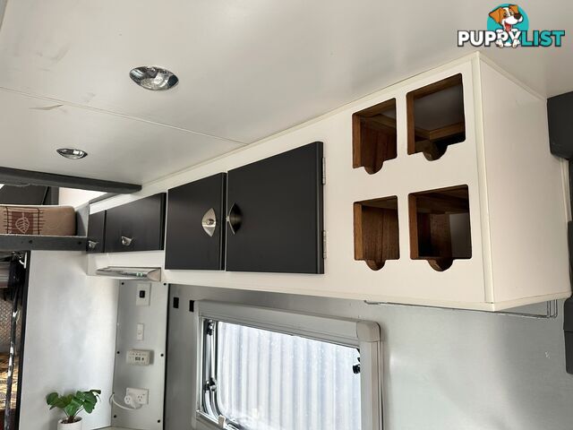 2013 CARIA TOY HAULER 23' 