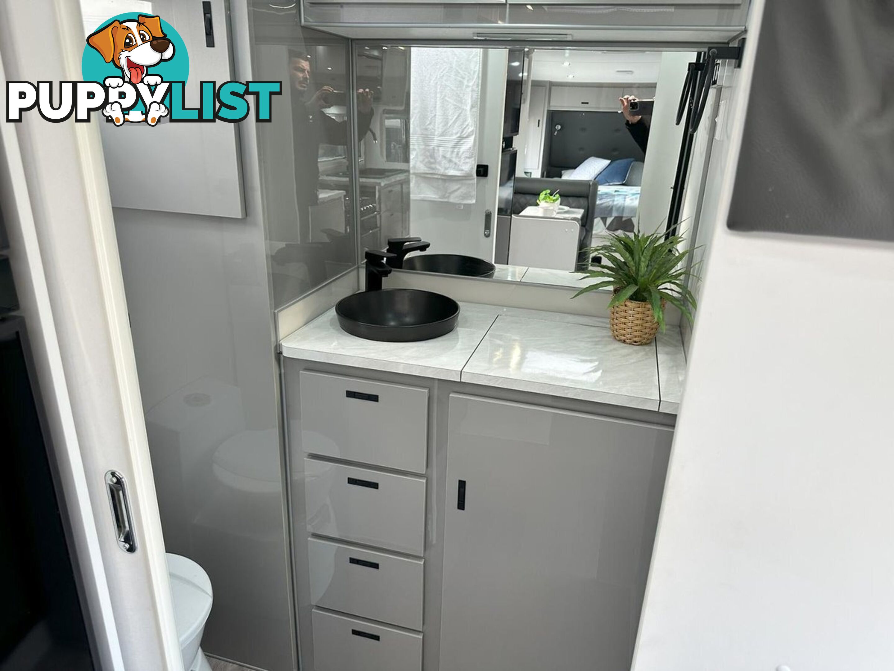 2023 JB CARAVANS SCORPION STING AIR 21'6 