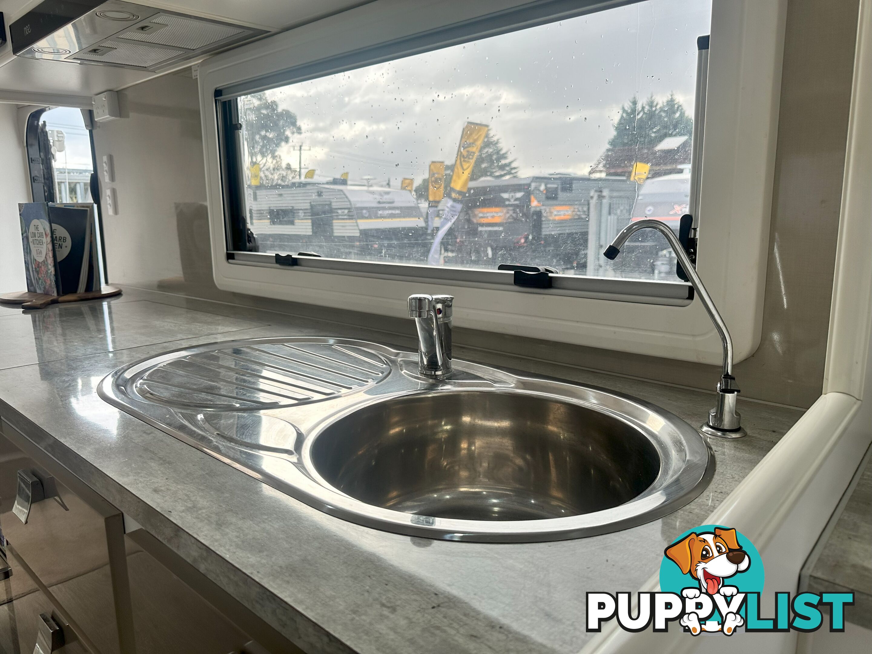 2017 JB CARAVANS SCORPION STING 20'6 