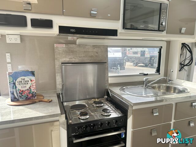 2017 JB CARAVANS SCORPION STING 20'6 