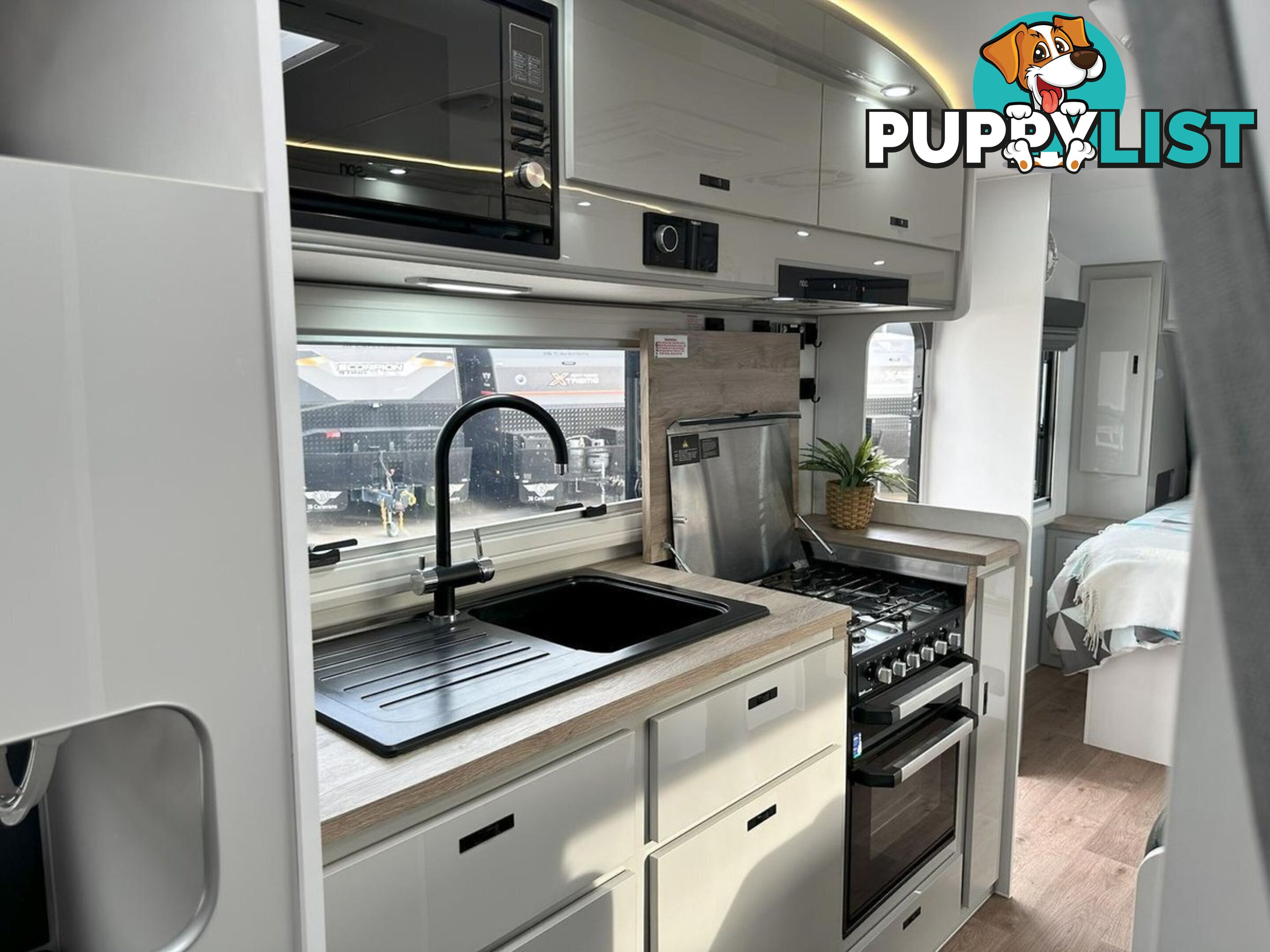 2023 JB CARAVANS SCORPION STING 22'6 FAMILY BUNK 