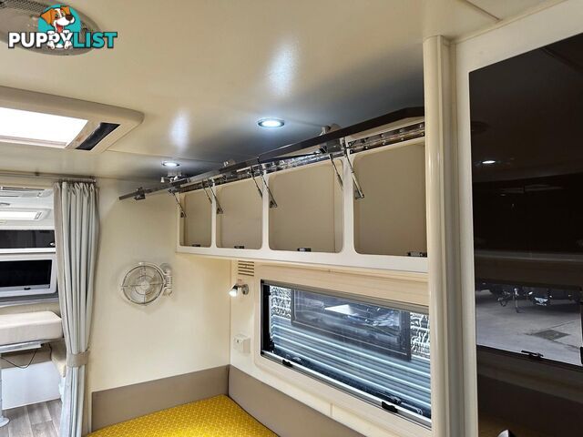 2018 JB CARAVANS 23' SCORPION FRONT CLUB SINGLE/KING BED 