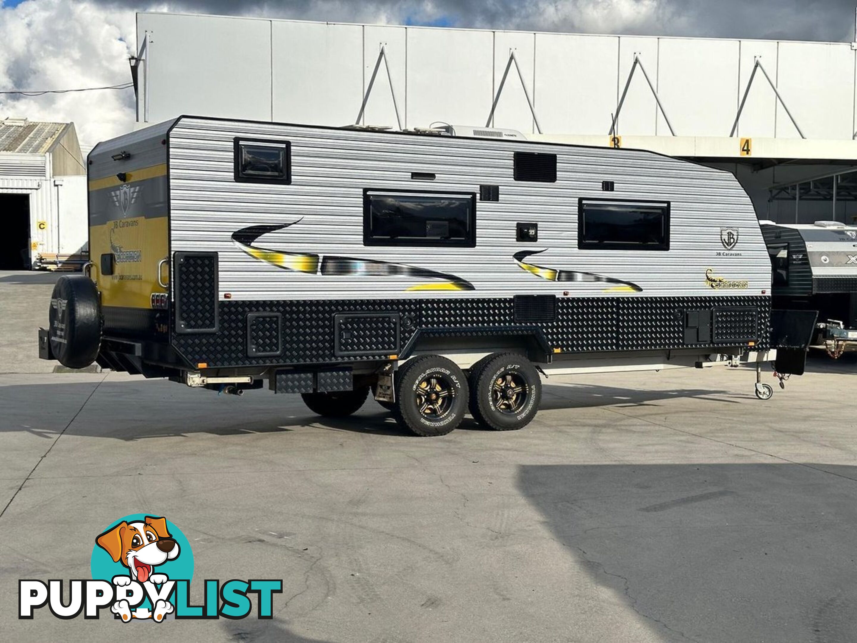 2018 JB CARAVANS 23' SCORPION FRONT CLUB SINGLE/KING BED 
