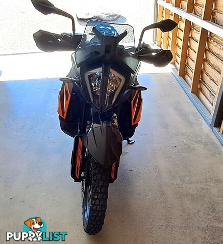 2022 KTM 890 Adventure