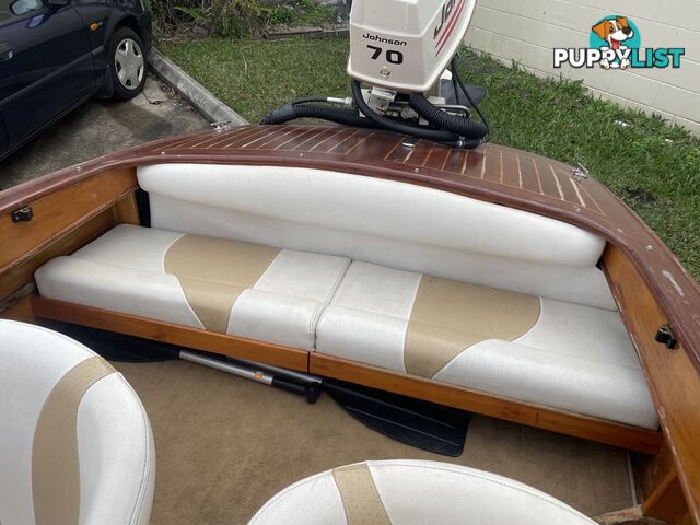 2006 Mucho Gusto Ski Boat