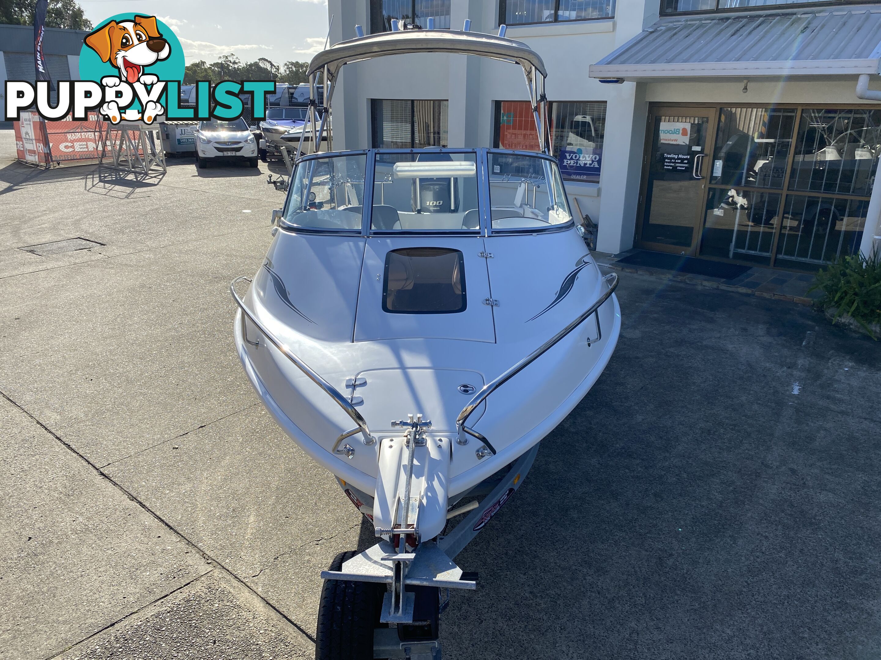 2016 Streaker Navigator 5250 powered by a 100hp Yamaha four stroke