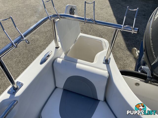 2016 Streaker Navigator 5250 powered by a 100hp Yamaha four stroke