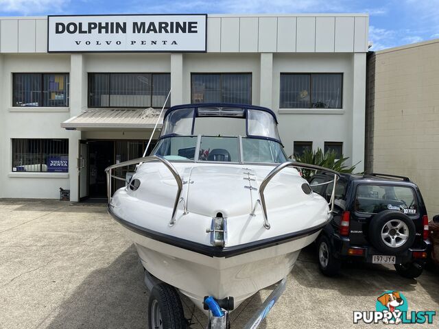 2004 Huntsman 6000 Series Half Cabin