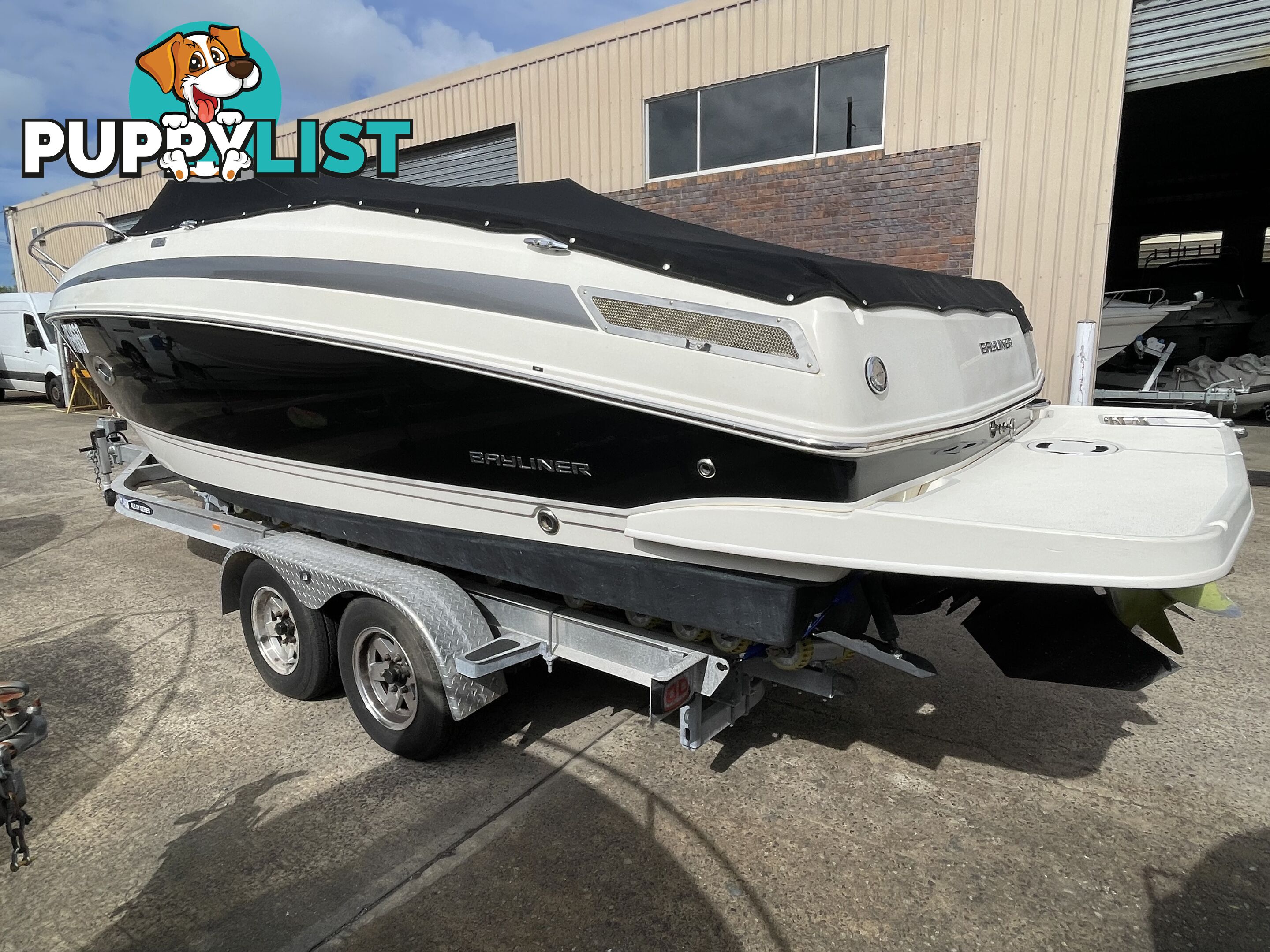 2018 Bayliner 742 - Mercruiser 6.2L V8