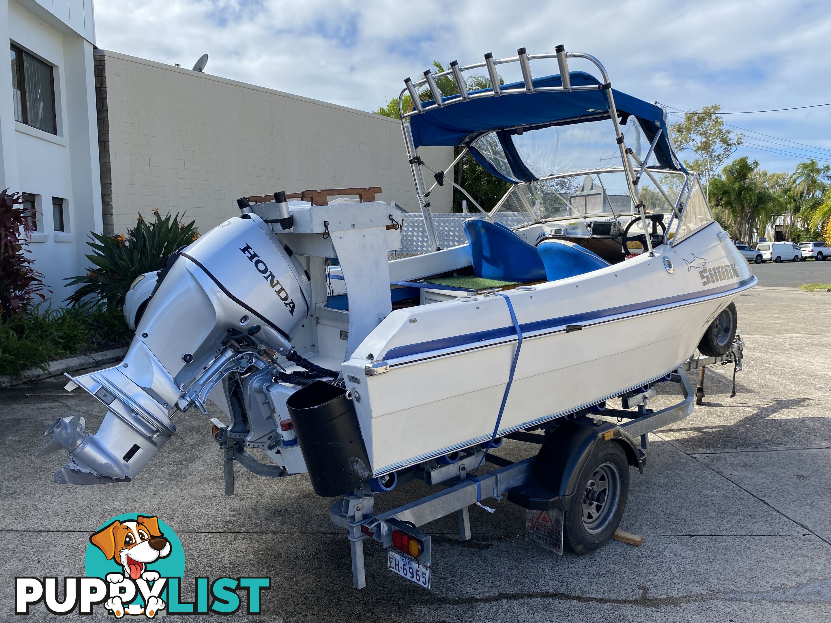 5m Seafarer cuddy cabin powered by 60hp Honda fuel injected four stroke  
