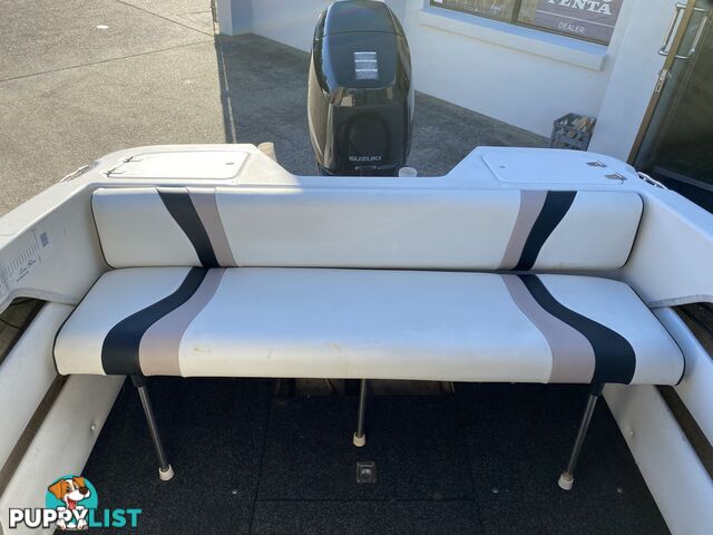 2007 Haines Signature 493f powered by a 70hp Suzuki on Trailer 