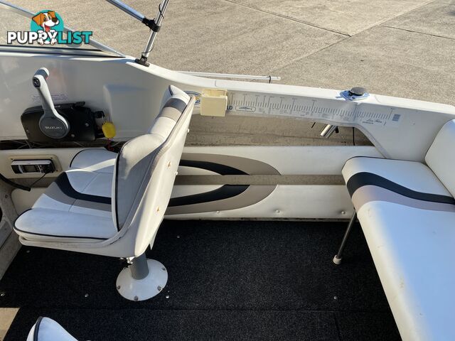 2007 Haines Signature 493f powered by a 70hp Suzuki on Trailer 
