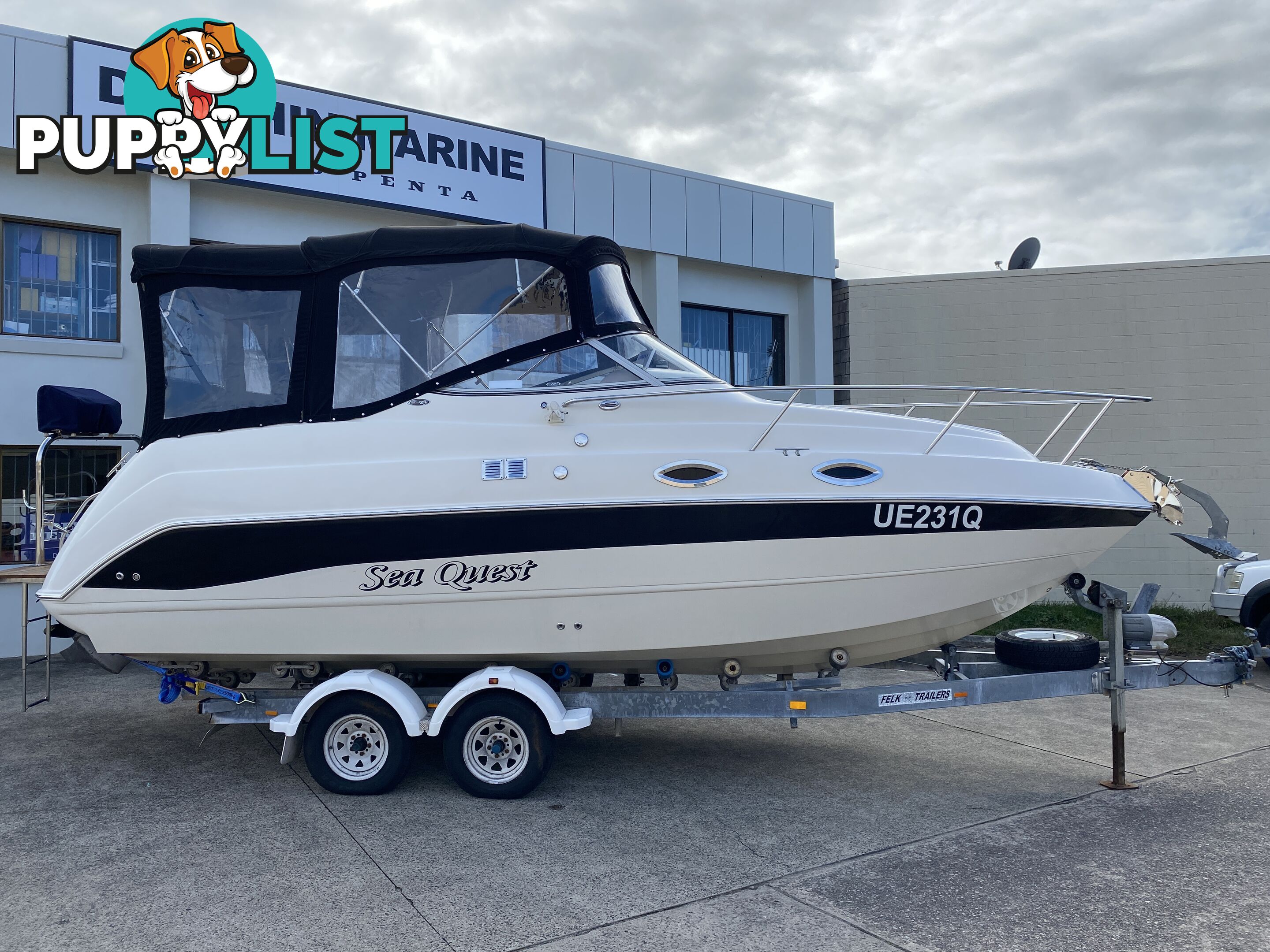 2008 Stingray 240cs Cuddy Cabin 