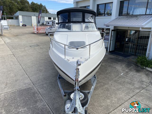 2008 Stingray 240cs Cuddy Cabin 