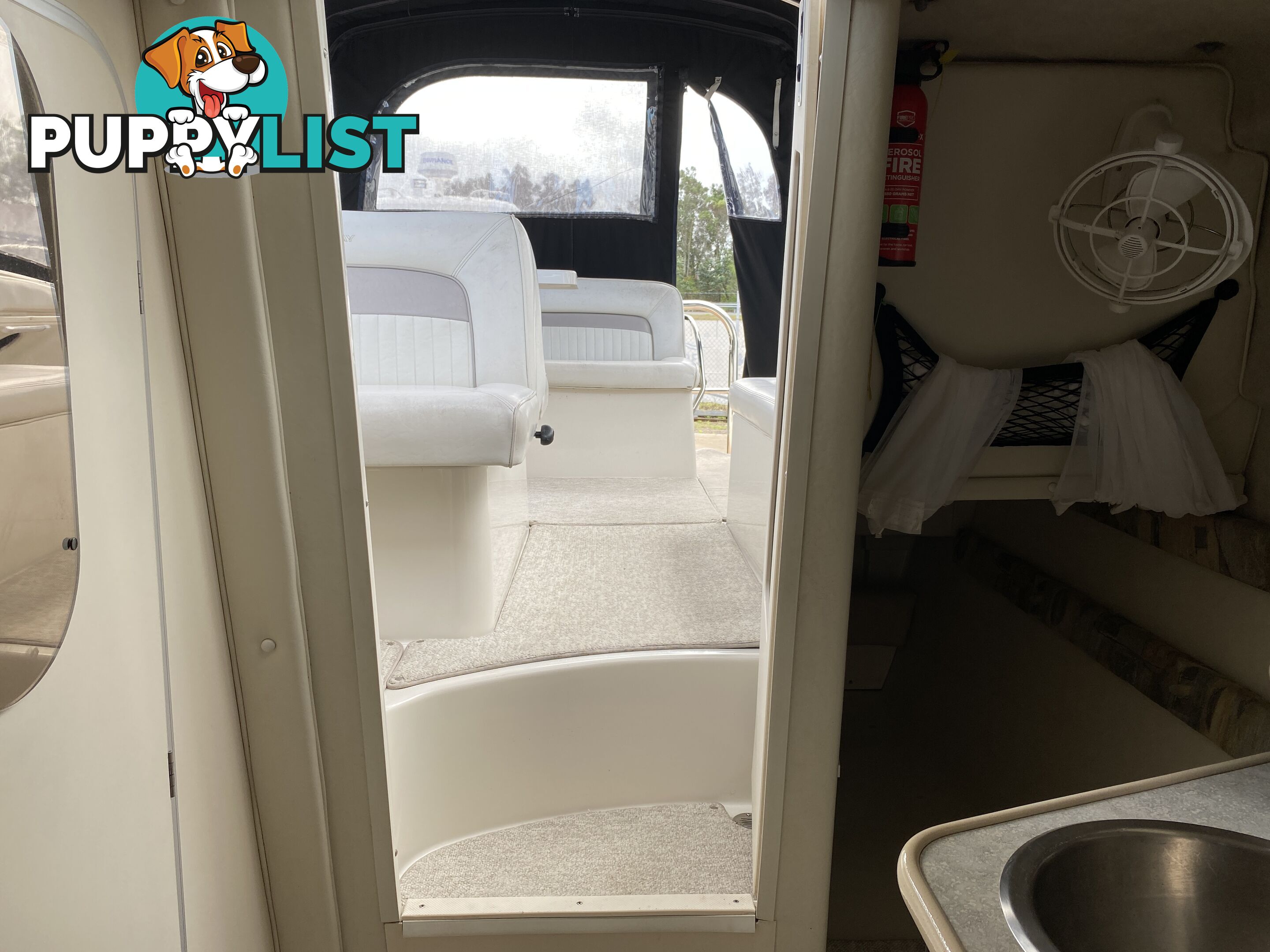 2008 Stingray 240cs Cuddy Cabin 