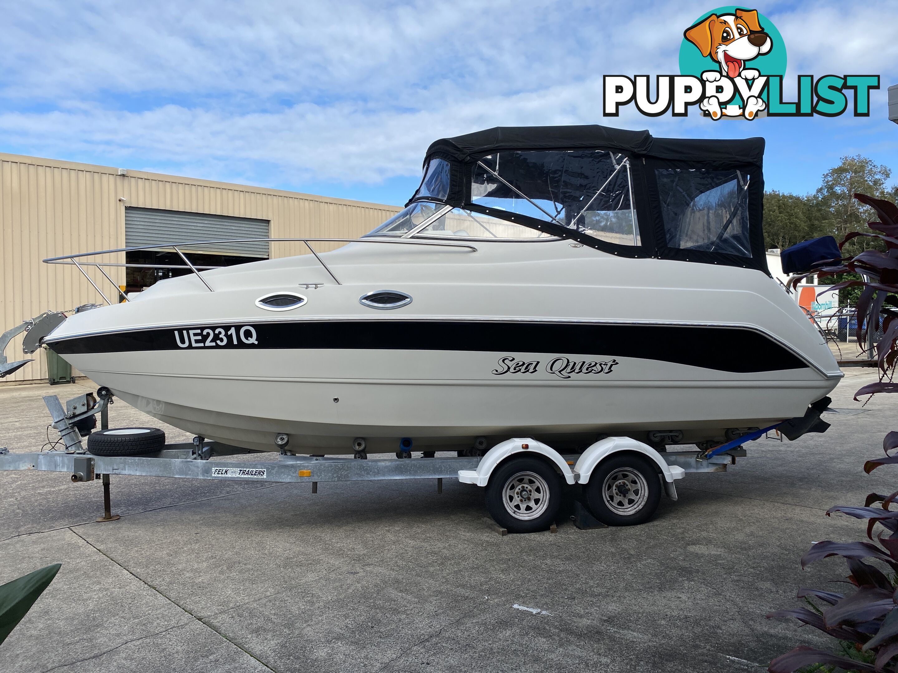 2008 Stingray 240cs Cuddy Cabin 
