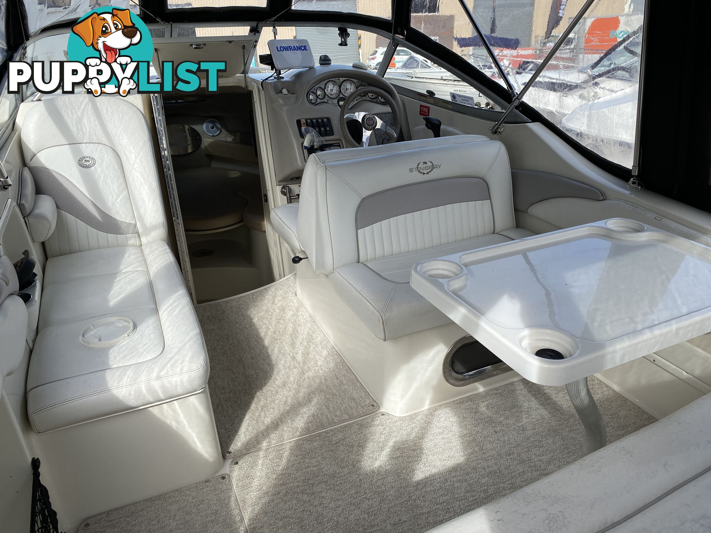 2008 Stingray 240cs Cuddy Cabin 