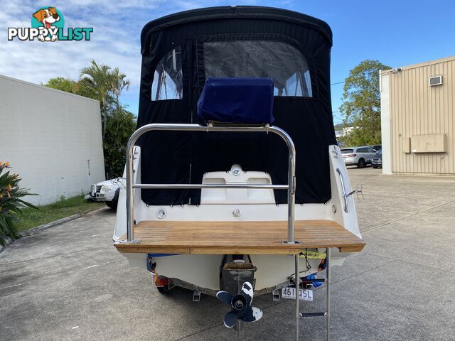 2008 Stingray 240cs Cuddy Cabin 