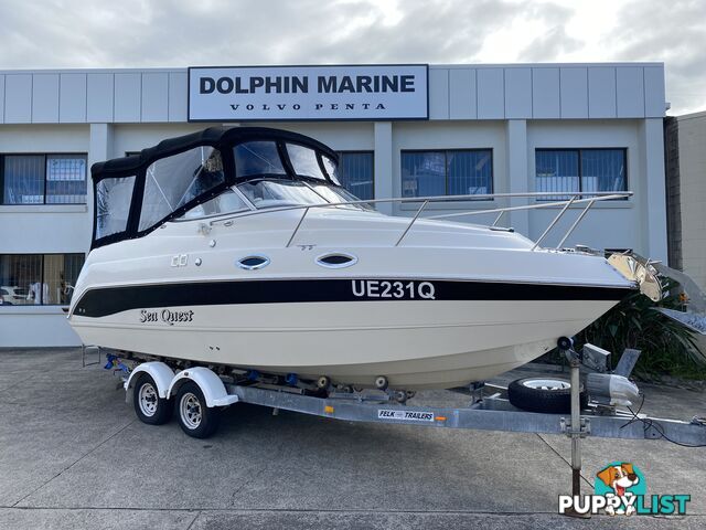 2008 Stingray 240cs Cuddy Cabin 