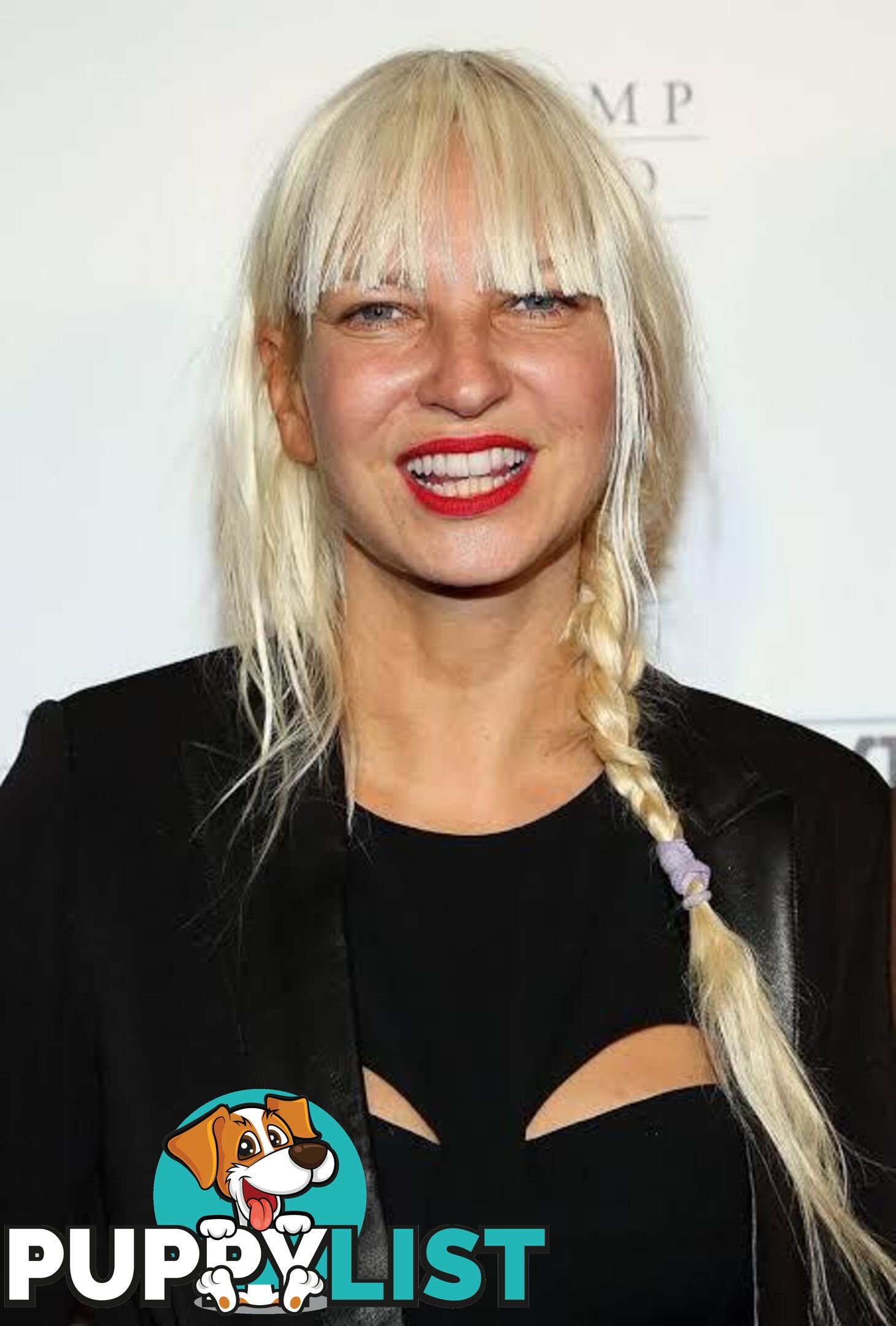 signup now to perform with Sia Kate Isobelle