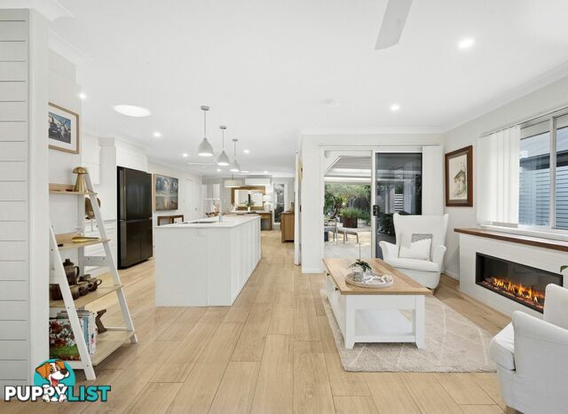 20 Sunview Drive TWIN WATERS QLD 4564