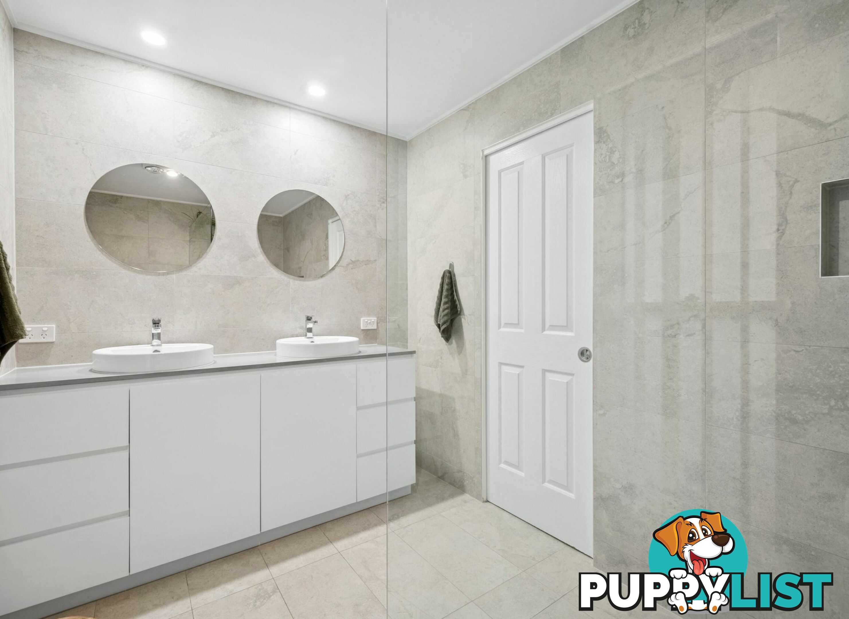 20 Sunview Drive TWIN WATERS QLD 4564
